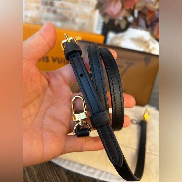 Monogram Giant Double Zip Pochette #3 - Picture 5 of 16